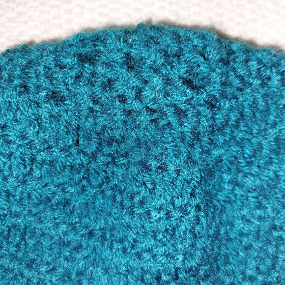Teal Knit Beanie Hat Winter Cap Handmade Crocheted Warm Headwear One Size - Picture 10 of 10